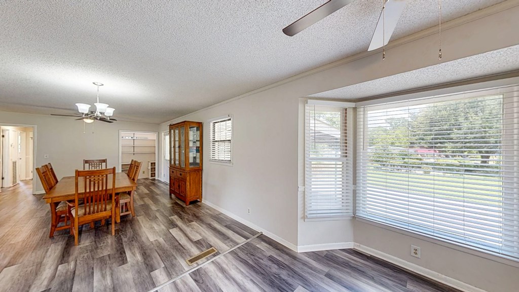 Dothan, Alabama 36301, United States, 3 Bedrooms Bedrooms, ,2 BathroomsBathrooms,Residential,Pending,152240