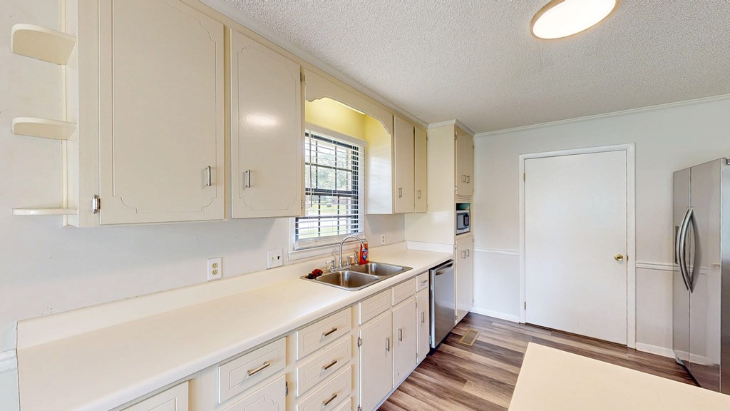 Dothan, Alabama 36301, United States, 3 Bedrooms Bedrooms, ,2 BathroomsBathrooms,Residential,Pending,152240