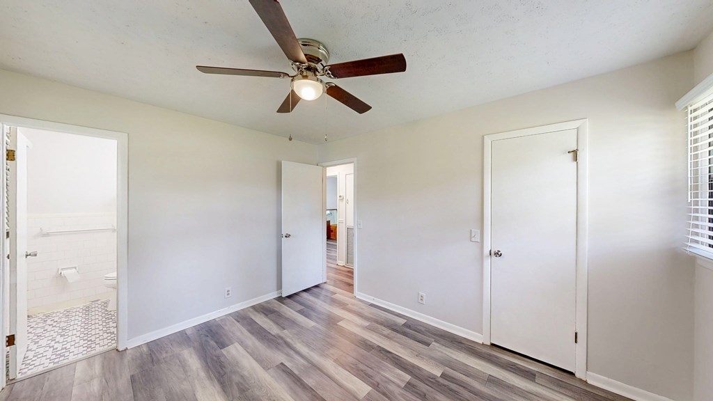 Dothan, Alabama 36301, United States, 3 Bedrooms Bedrooms, ,2 BathroomsBathrooms,Residential,Pending,152240