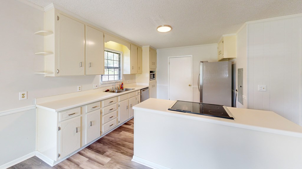 Dothan, Alabama 36301, United States, 3 Bedrooms Bedrooms, ,2 BathroomsBathrooms,Residential,Pending,152240