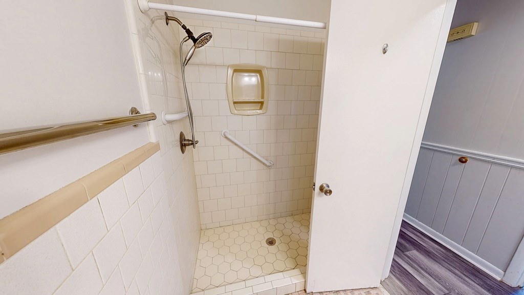 Dothan, Alabama 36301, United States, 3 Bedrooms Bedrooms, ,2 BathroomsBathrooms,Residential,Pending,152240