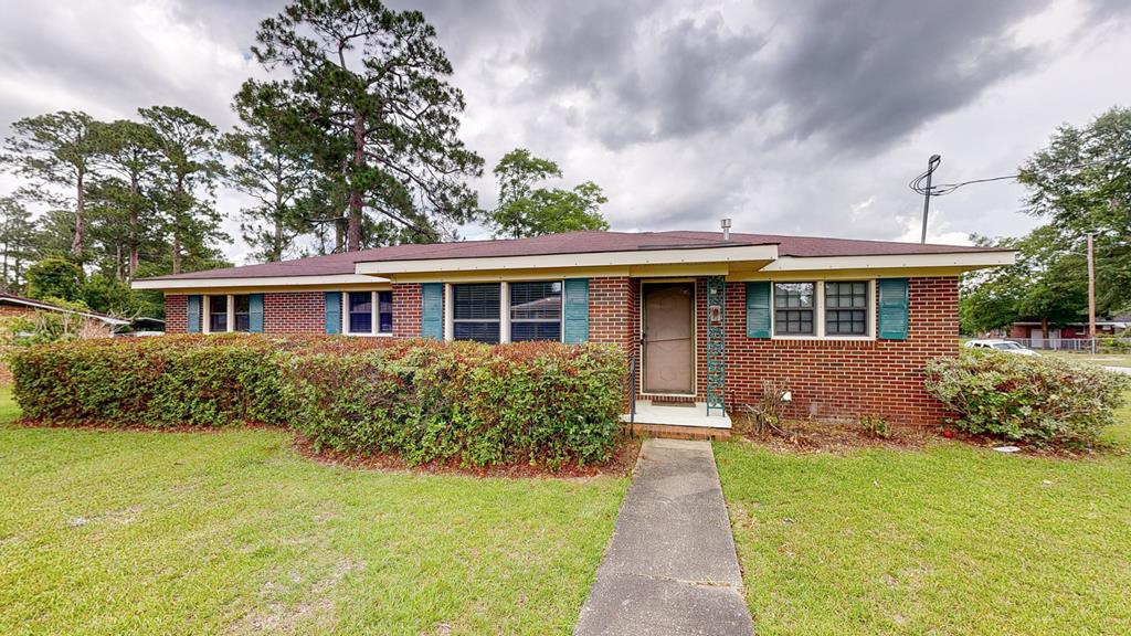 Dothan, Alabama 36301, United States, 3 Bedrooms Bedrooms, ,2 BathroomsBathrooms,Residential,Pending,152240