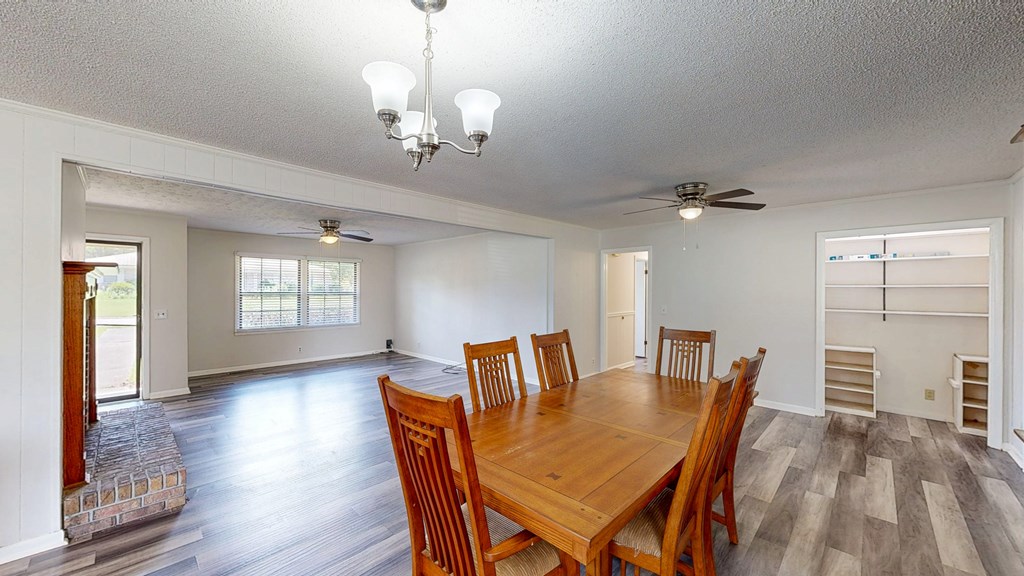 Dothan, Alabama 36301, United States, 3 Bedrooms Bedrooms, ,2 BathroomsBathrooms,Residential,Pending,152240