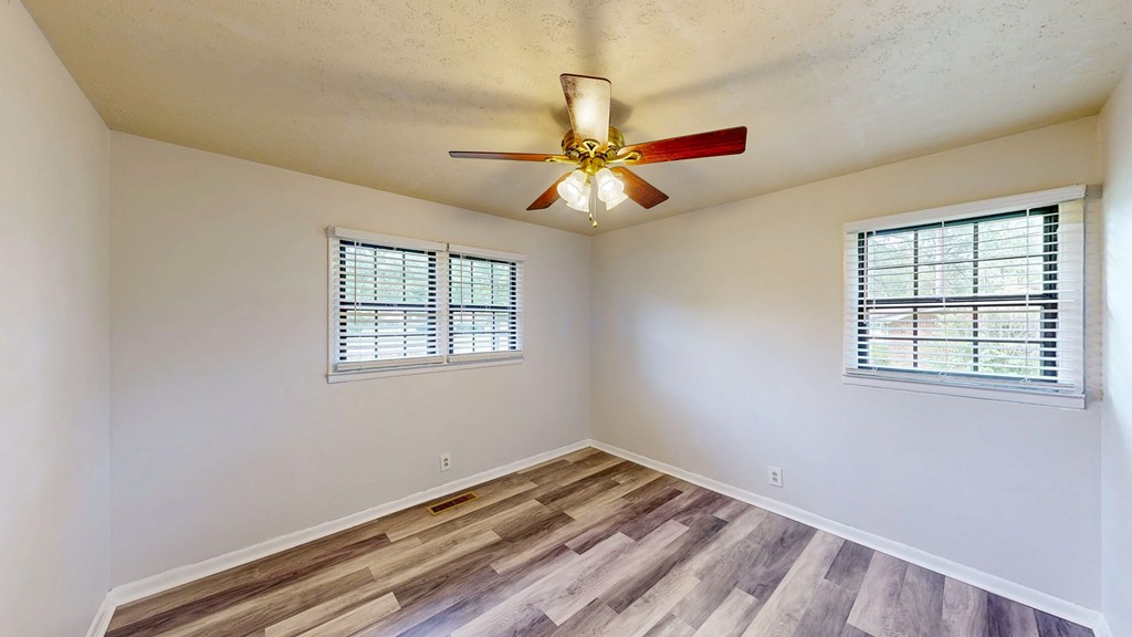 Dothan, Alabama 36301, United States, 3 Bedrooms Bedrooms, ,2 BathroomsBathrooms,Residential,Pending,152240