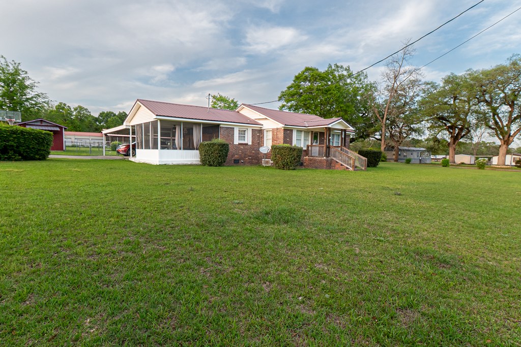 Residential, Cowarts, Alabama image 24