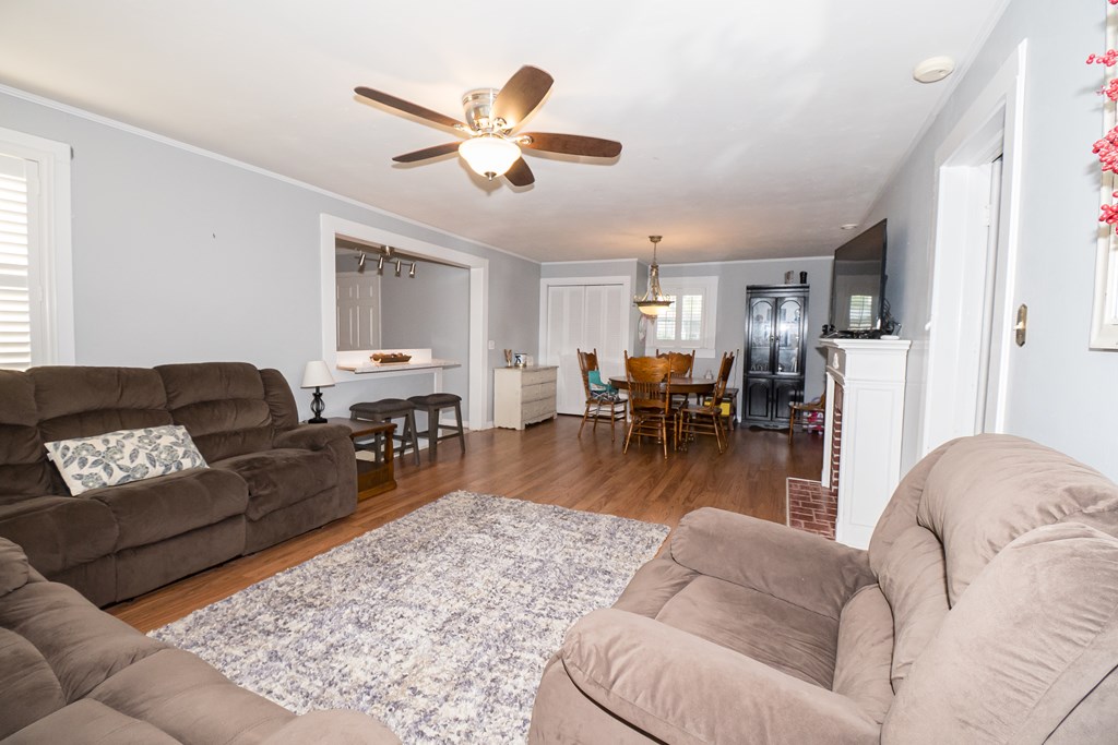 Residential, Cowarts, Alabama image 9