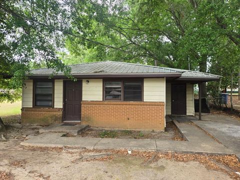 Homes For Rent - 806 S. Ussery St<br/> Dothan, AL 36301