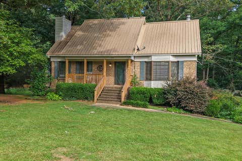 Homes For Sale - 2150 Edenwood Dr<br/> Jefferson County, Bessemer, AL 35023