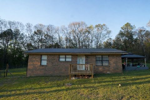 Homes For Sale - 9363 Us Highway 84<br/> Covington County, Red Level, AL 36474