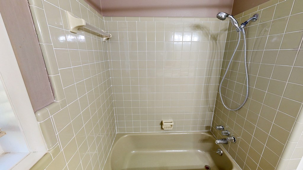 Dothan, Alabama 36303, United States, 4 Bedrooms Bedrooms, ,3 BathroomsBathrooms,Residential,Pending,31095