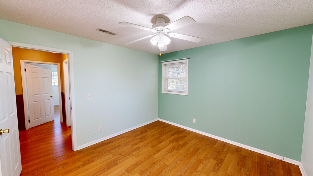 Dothan, Alabama 36303, United States, 4 Bedrooms Bedrooms, ,3 BathroomsBathrooms,Residential,Pending,31095