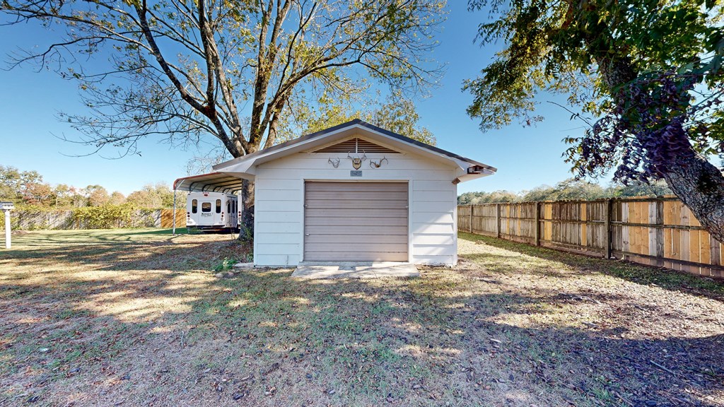 Dothan, Alabama 36303, United States, 4 Bedrooms Bedrooms, ,3 BathroomsBathrooms,Residential,Pending,31095