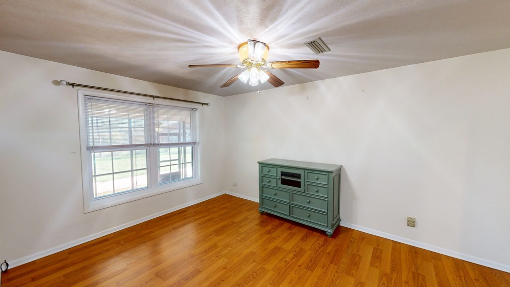 Dothan, Alabama 36303, United States, 4 Bedrooms Bedrooms, ,3 BathroomsBathrooms,Residential,Pending,31095