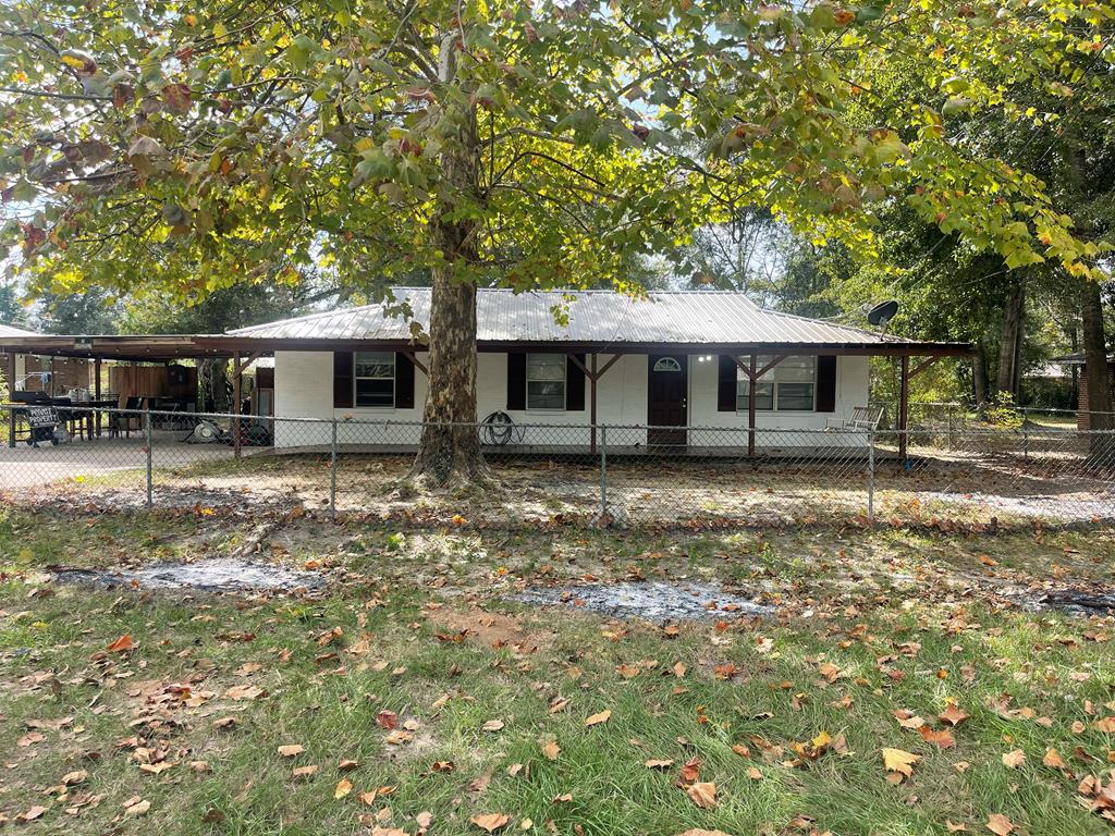 404 E Promenade Avenue, Geneva, Alabama image 1