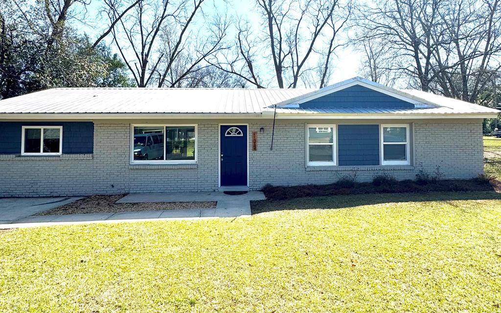 105 Deerfield Dr, Enterprise, Alabama image 1