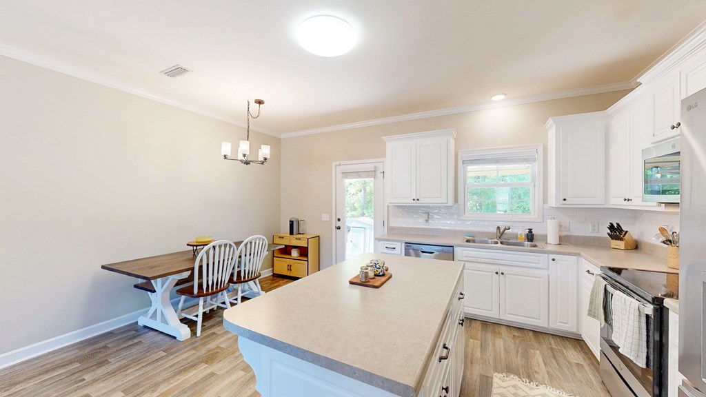 Kinsey, Alabama 36303, United States, 3 Bedrooms Bedrooms, ,2 BathroomsBathrooms,Residential,Pending,111146