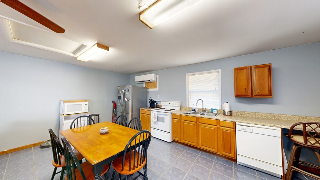 Dothan, Alabama 36305, United States, 3 Bedrooms Bedrooms, ,2 BathroomsBathrooms,Residential,Active,177217