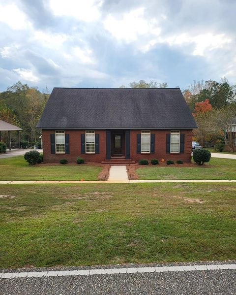 Homes For Sale - 1730 E Roy Parker Rd<br/> Ozark, AL 36360