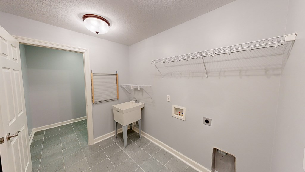 Dothan, Alabama 36301, United States, 3 Bedrooms Bedrooms, ,3 BathroomsBathrooms,Residential,Active,252946