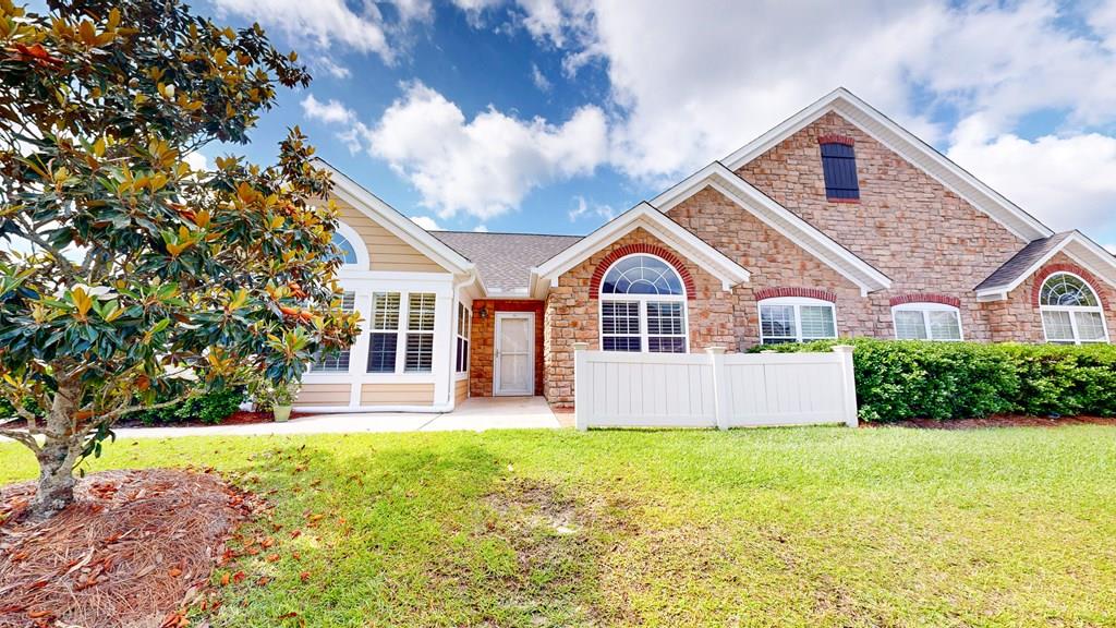 Dothan, Alabama 36301, United States, 3 Bedrooms Bedrooms, ,3 BathroomsBathrooms,Residential,Active,252946