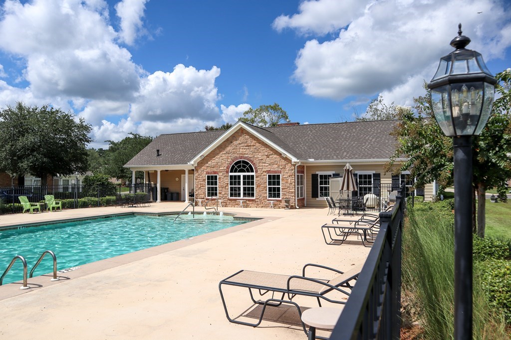 Dothan, Alabama 36301, United States, 3 Bedrooms Bedrooms, ,3 BathroomsBathrooms,Residential,Active,252946