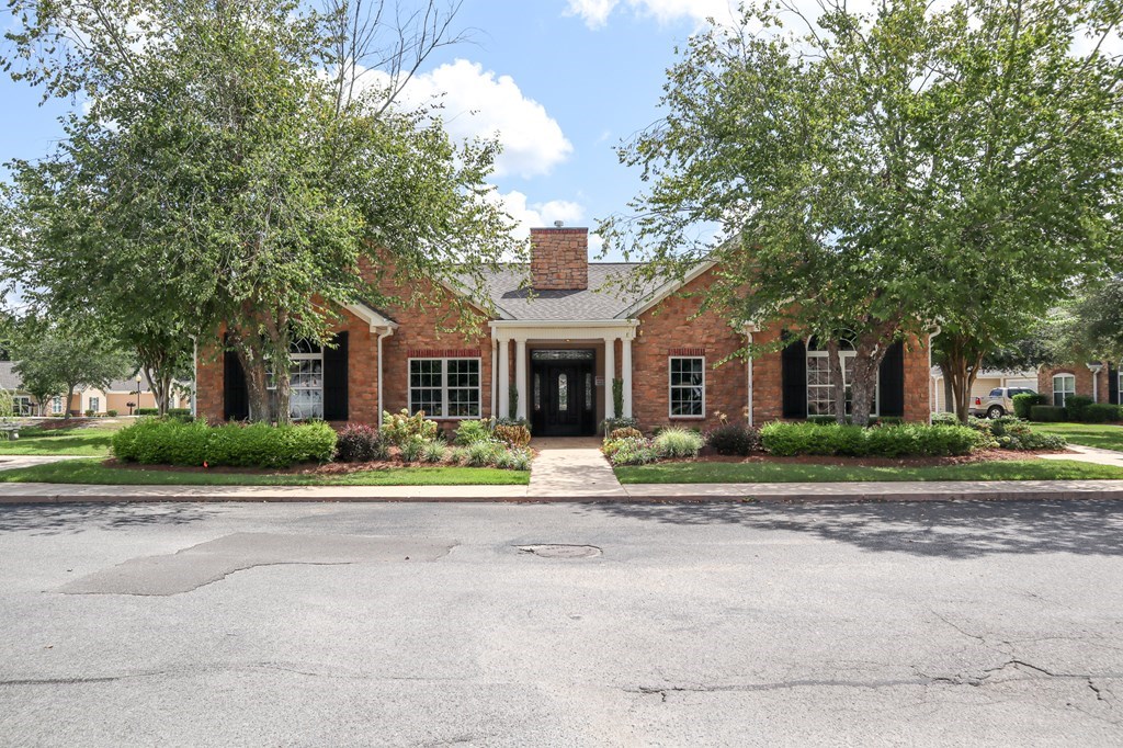 Dothan, Alabama 36301, United States, 3 Bedrooms Bedrooms, ,3 BathroomsBathrooms,Residential,Active,252946