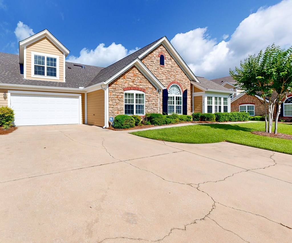 Dothan, Alabama 36301, United States, 3 Bedrooms Bedrooms, ,3 BathroomsBathrooms,Residential,Active,252946