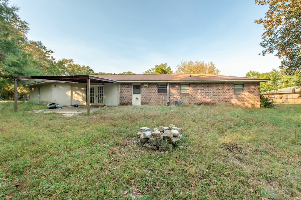 131 Rosewood Circle, Ozark, Alabama image 3