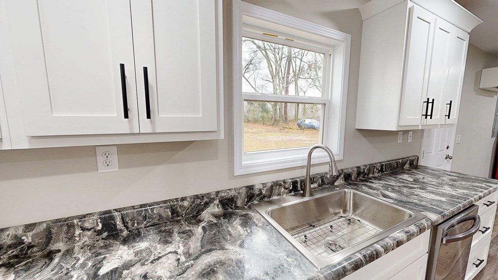 Dothan, Alabama 36303, United States, 2 Bedrooms Bedrooms, ,1 BathroomBathrooms,Residential,Active,1609