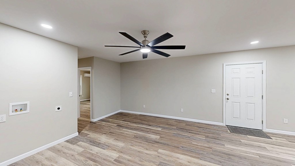 Dothan, Alabama 36303, United States, 2 Bedrooms Bedrooms, ,1 BathroomBathrooms,Residential,Active,1609