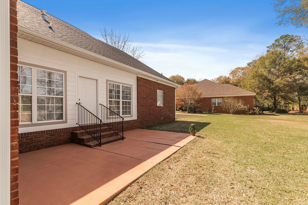 401 Gladstone Way, Dothan, Alabama image 42