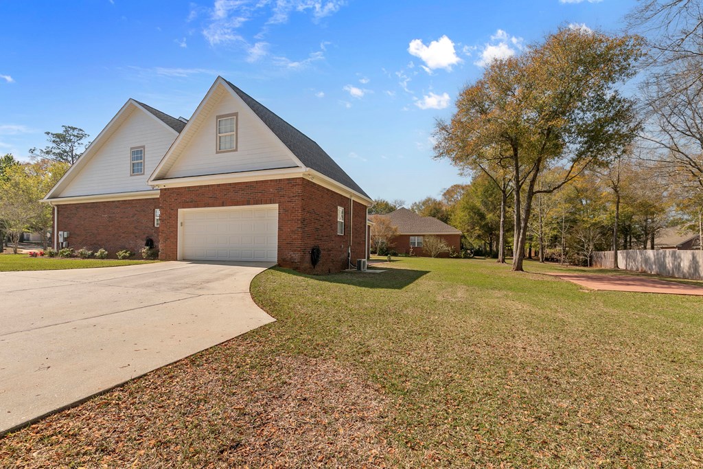 401 Gladstone Way, Dothan, Alabama image 41