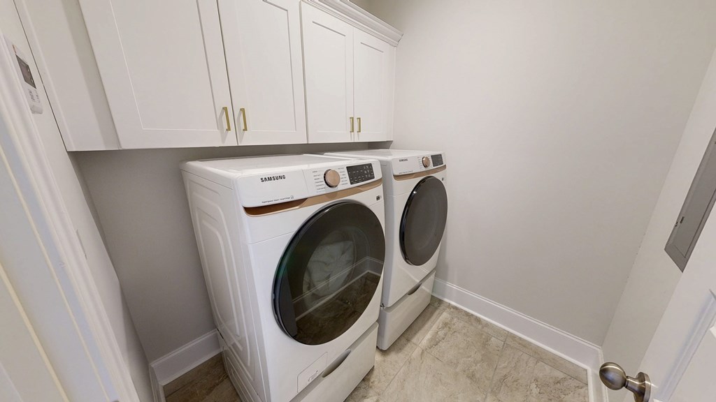 Midland City, Alabama 36350, United States, 5 Bedrooms Bedrooms, ,4 BathroomsBathrooms,Residential,Active,242853