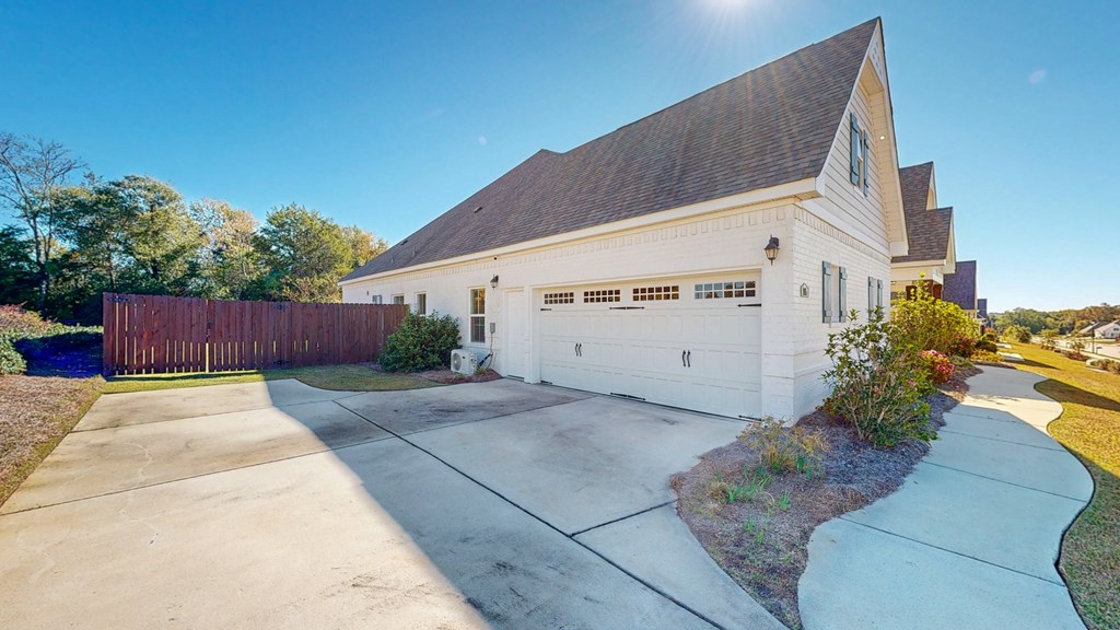 Midland City, Alabama 36350, United States, 5 Bedrooms Bedrooms, ,4 BathroomsBathrooms,Residential,Active,242853