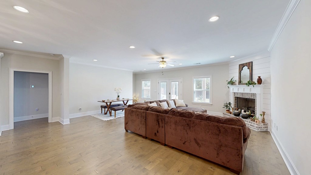 Midland City, Alabama 36350, United States, 5 Bedrooms Bedrooms, ,4 BathroomsBathrooms,Residential,Active,242853