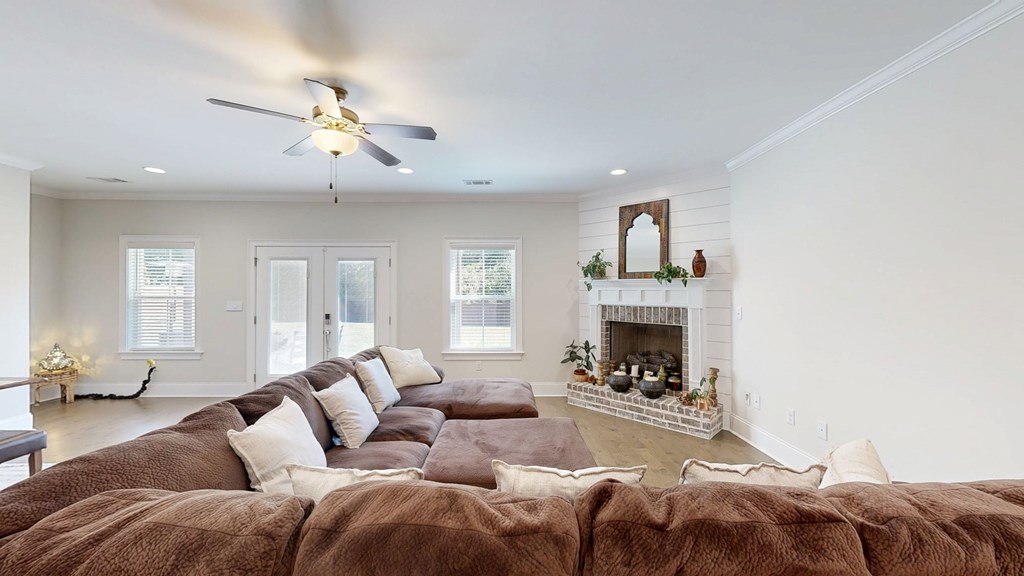 Midland City, Alabama 36350, United States, 5 Bedrooms Bedrooms, ,4 BathroomsBathrooms,Residential,Active,242853