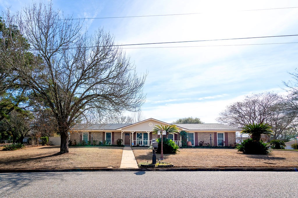 200 Olive Springs Drive, Enterprise, Alabama image 2