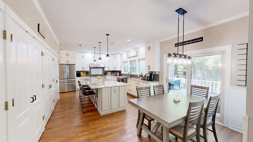 Dothan, Alabama 36303, United States, 5 Bedrooms Bedrooms, ,4 BathroomsBathrooms,Residential,Active,240325