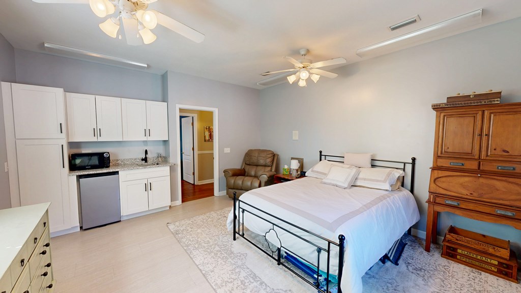 Dothan, Alabama 36303, United States, 5 Bedrooms Bedrooms, ,4 BathroomsBathrooms,Residential,Active,240325