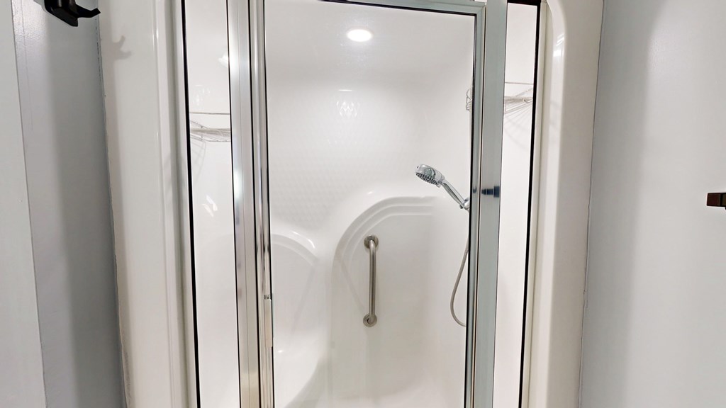 Dothan, Alabama 36303, United States, 5 Bedrooms Bedrooms, ,4 BathroomsBathrooms,Residential,Active,240325