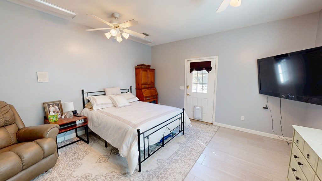 Dothan, Alabama 36303, United States, 5 Bedrooms Bedrooms, ,4 BathroomsBathrooms,Residential,Active,240325