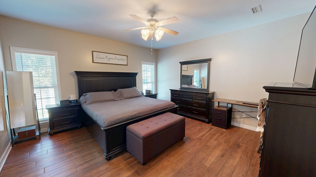 Dothan, Alabama 36303, United States, 5 Bedrooms Bedrooms, ,4 BathroomsBathrooms,Residential,Active,240325