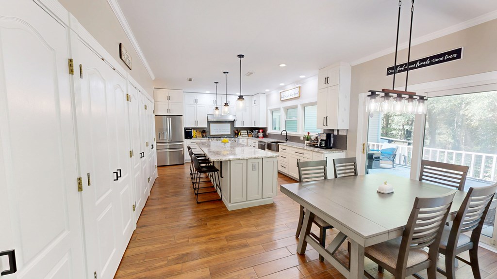 Dothan, Alabama 36303, United States, 5 Bedrooms Bedrooms, ,4 BathroomsBathrooms,Residential,Active,240325