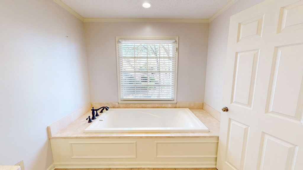 Dothan, Alabama 36303, United States, 4 Bedrooms Bedrooms, ,4 BathroomsBathrooms,Residential,Active,95745