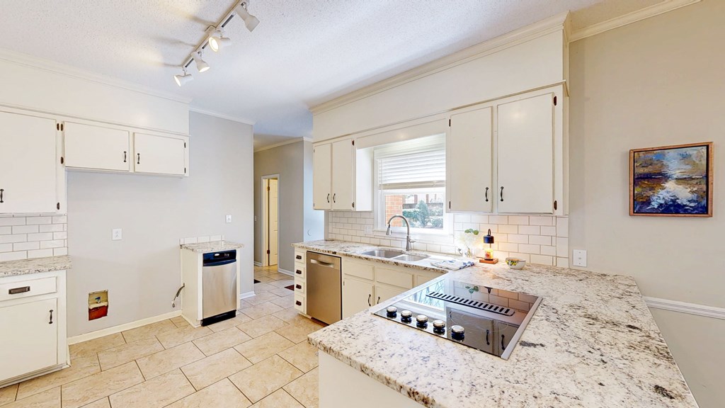 Dothan, Alabama 36303, United States, 4 Bedrooms Bedrooms, ,4 BathroomsBathrooms,Residential,Active,95745