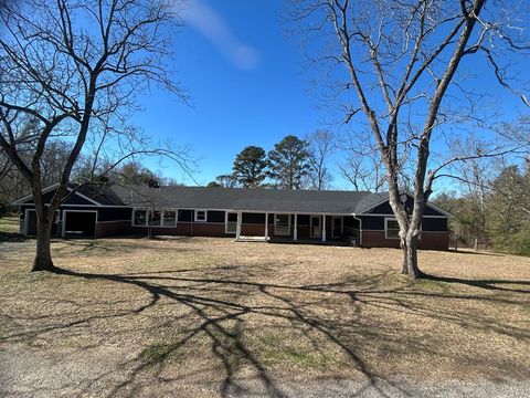 Homes For Sale - 75 Cottonhill Rd<br/> Eufaula, AL 36027