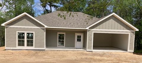 Homes For Sale - 25 Memory Lane<br/> Eufaula, AL 36027