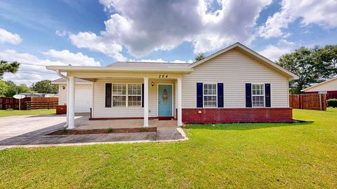 Homes For Sale - 284 Alec Circle<br/> Ozark, AL 36360