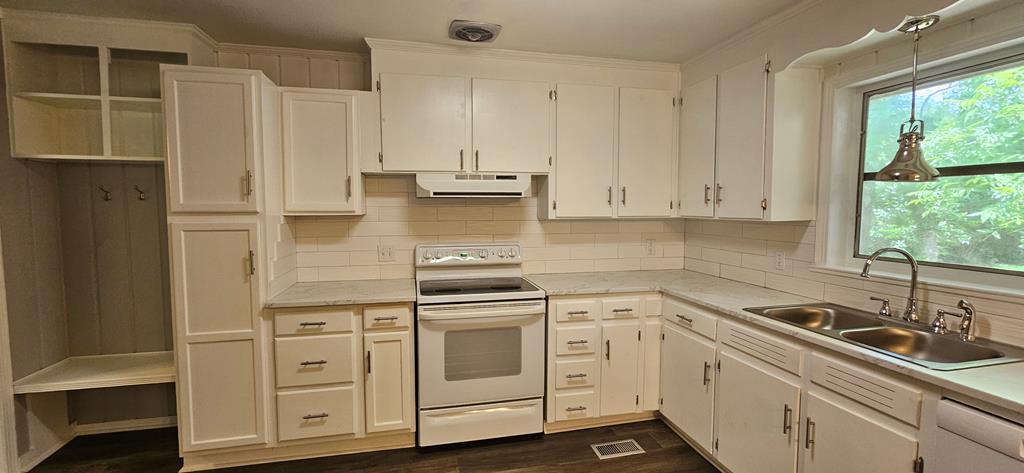 1109 Sumter St, Dothan, Alabama image 22