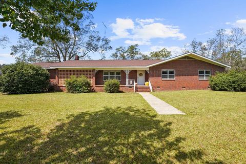 Homes For Sale - 7826 County Rd 91<br/> Slocomb, AL 36375